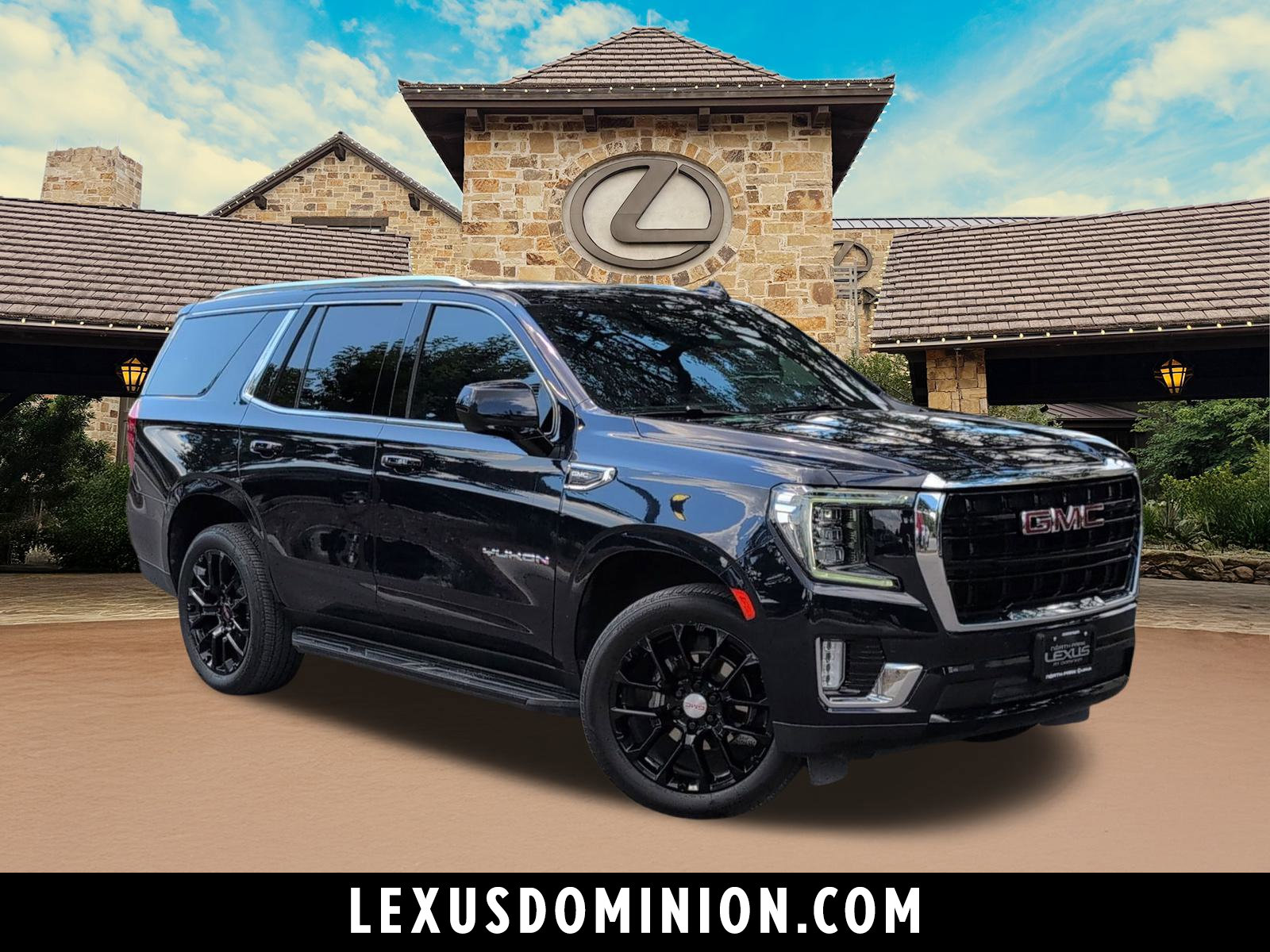 Used 2024 GMC Yukon SLE