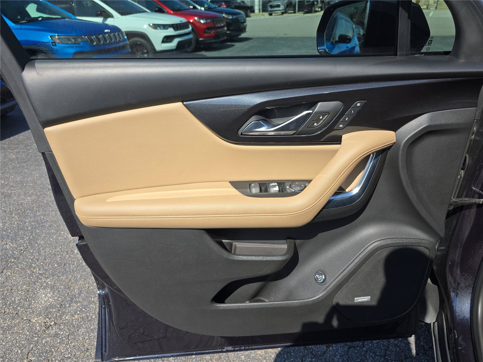 Used 2020 Chevrolet Blazer Premier w/ Driver Confidence II Package FWD image 19