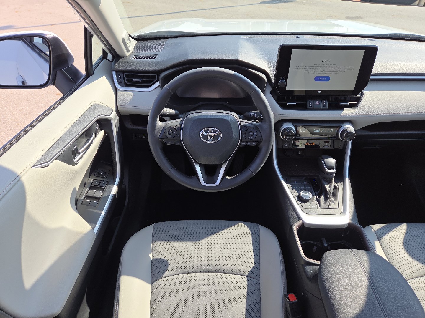 Used 2025 Toyota RAV4 Limited w/ Weather Package AWD/4WD image 26