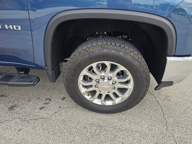 Used 2024 Chevrolet Silverado 2500 LTZ w/ LTZ Convenience Package image 11
