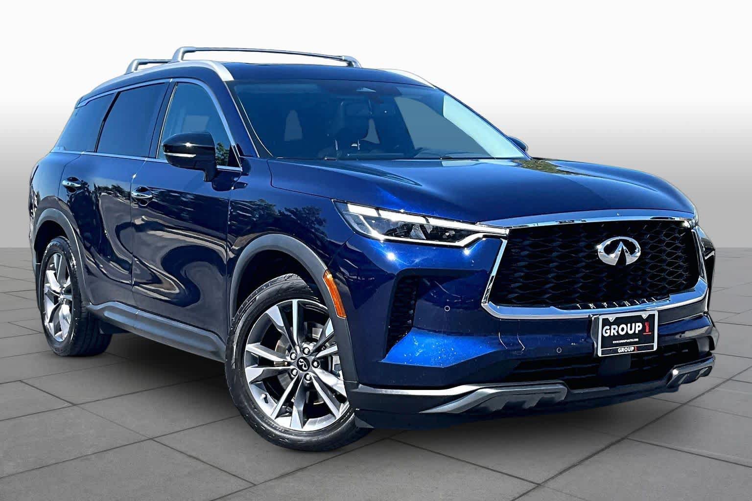 Used 2022 INFINITI QX60 Luxe w/ Cargo Package FWD image 3