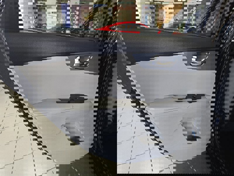 Used 2021 Kia Forte LXS image 11