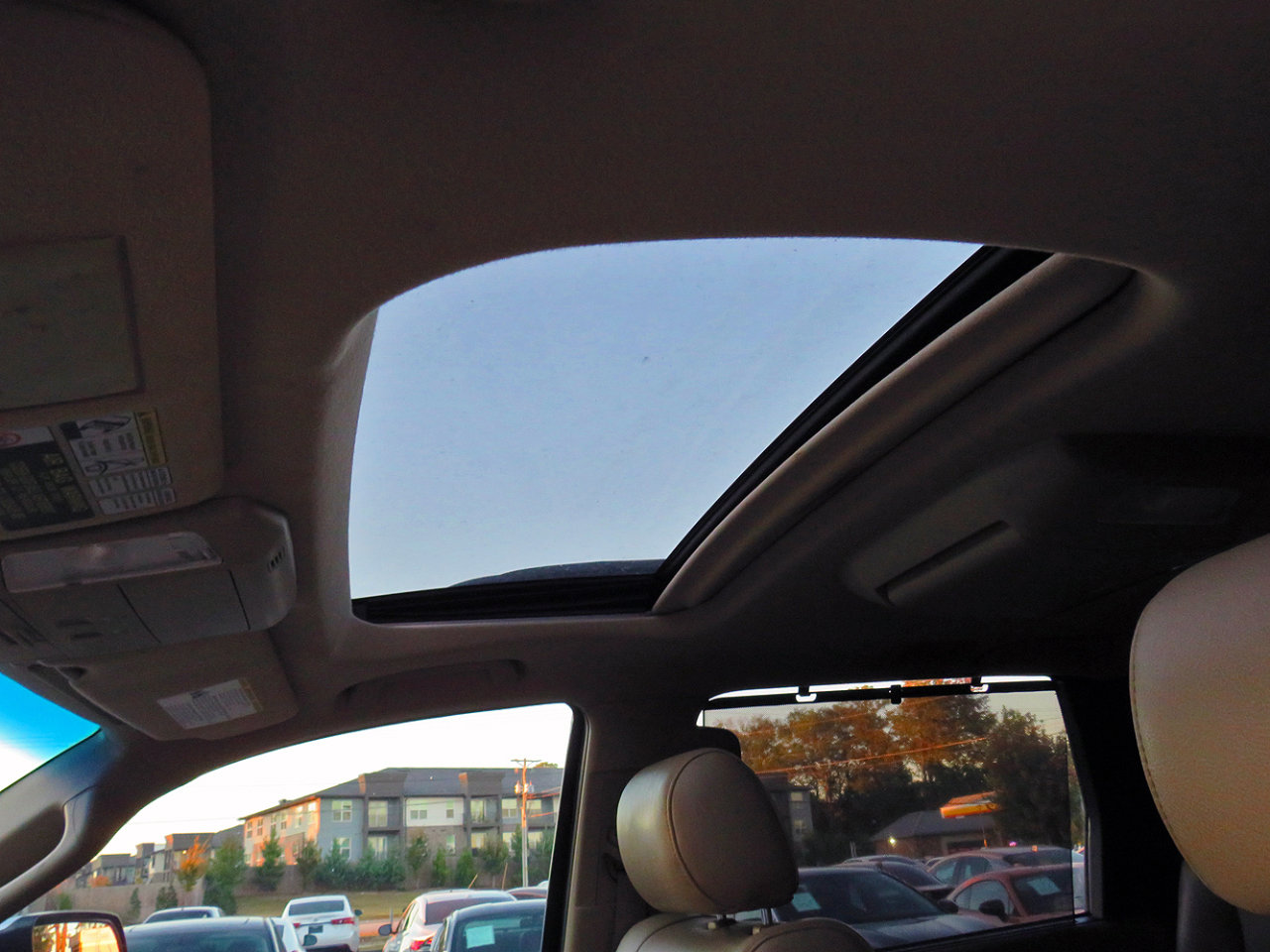 Used 2013 Toyota Sequoia Platinum image 36