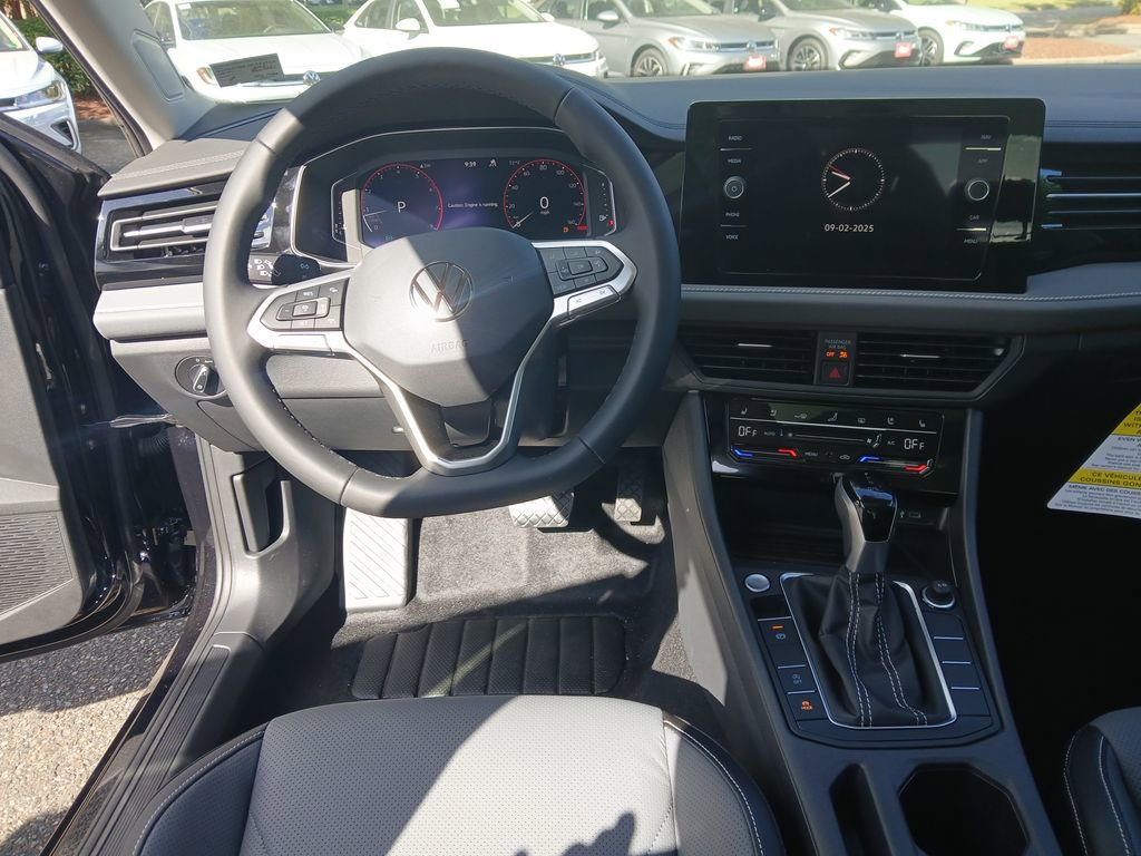New 2025 Volkswagen Jetta SEL image 13