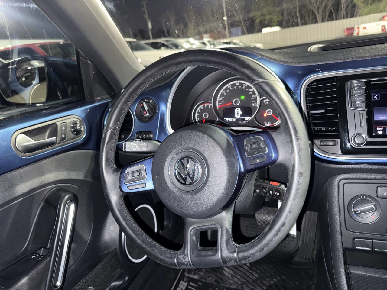 Used 2016 Volkswagen Beetle 1.8T SE FWD image 17