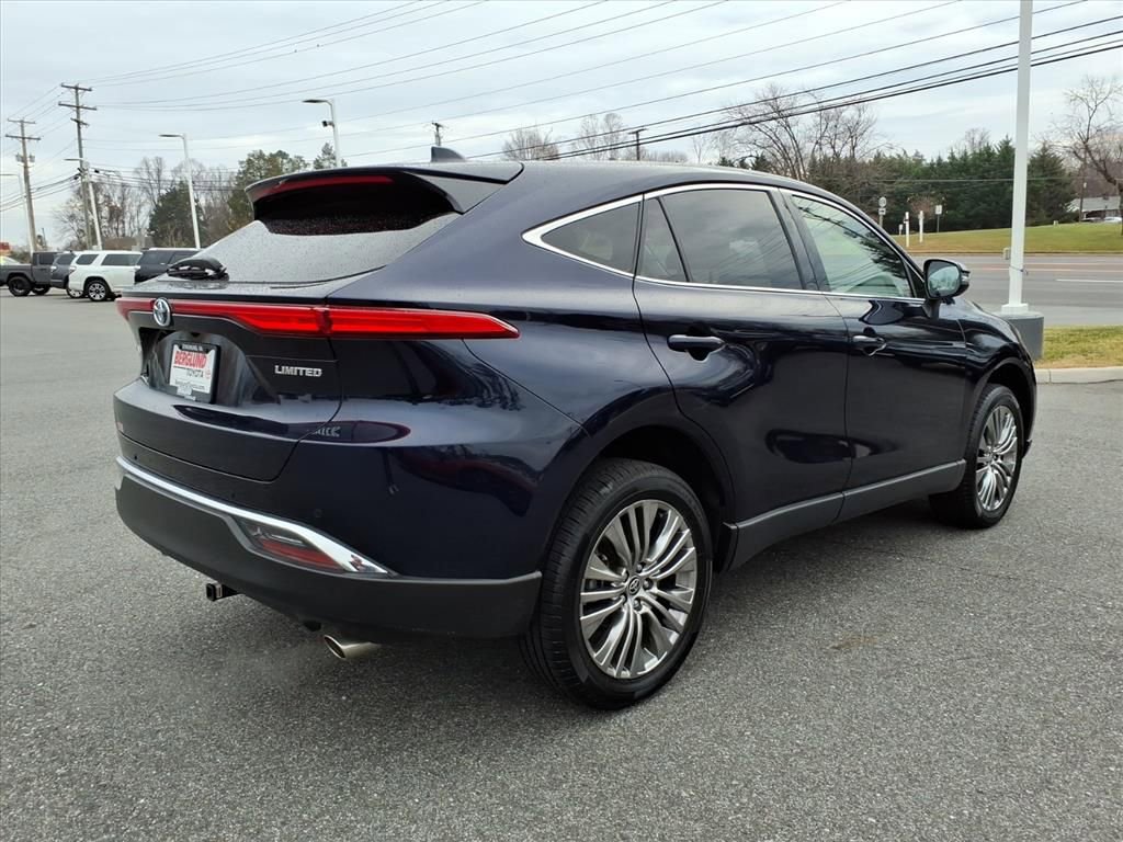 Used 2023 Toyota Venza Limited image 4