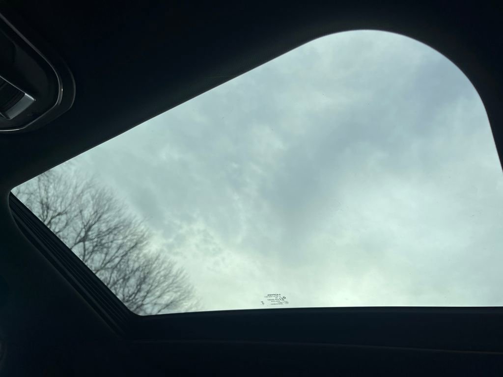 New 2025 Jeep Grand Cherokee Laredo X w/ Luxury Tech Group I image 6