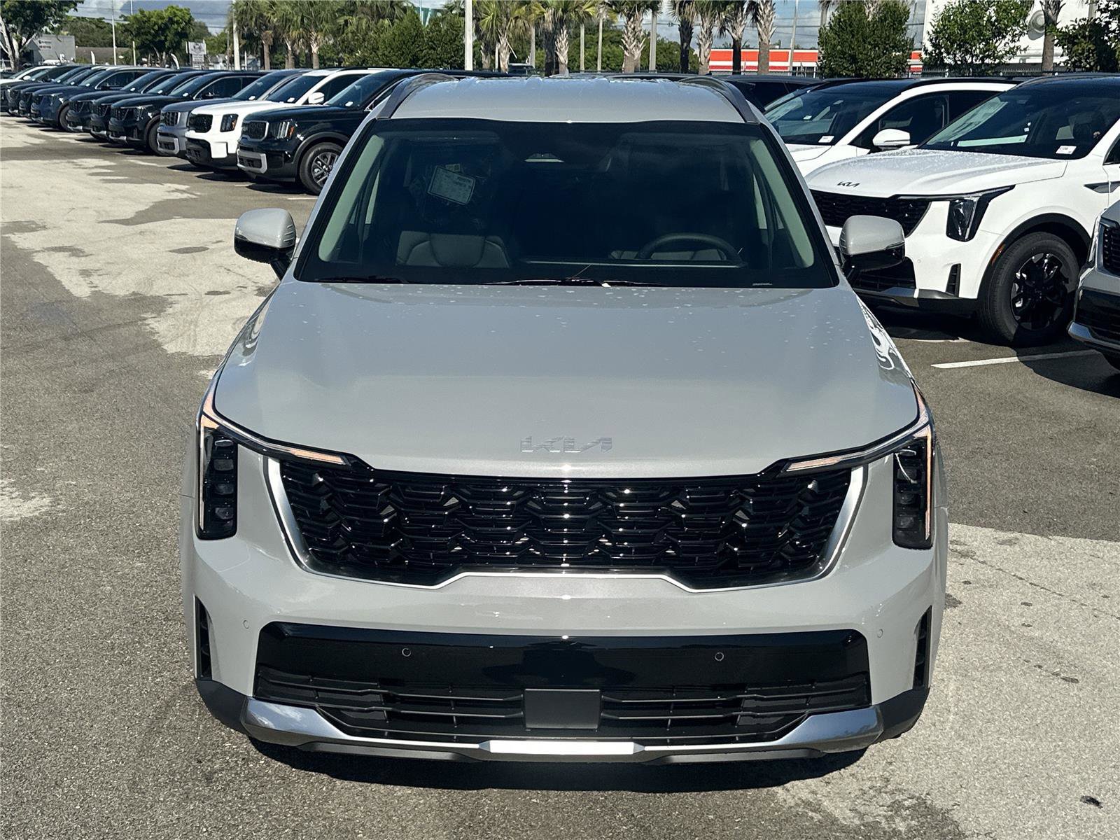 New 2026 Kia Sorento S image 2