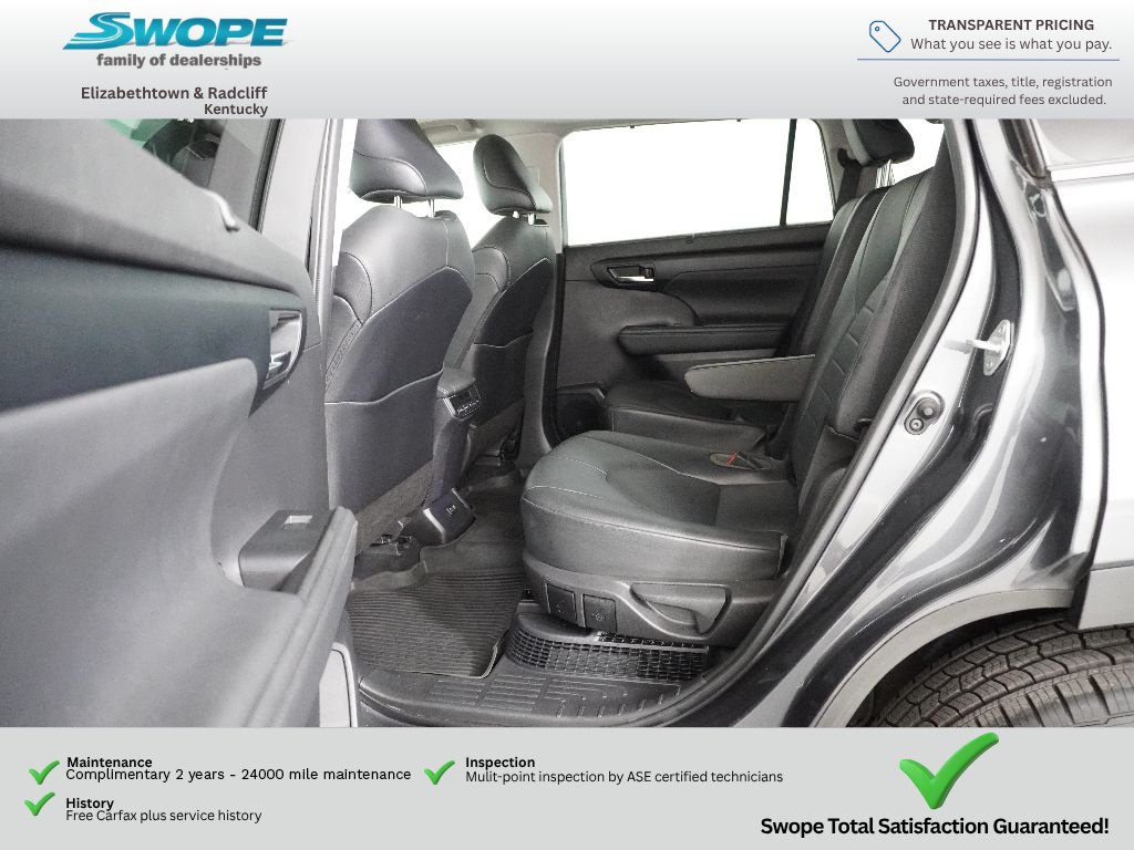 Used 2021 Toyota Highlander XLE AWD/4WD image 12