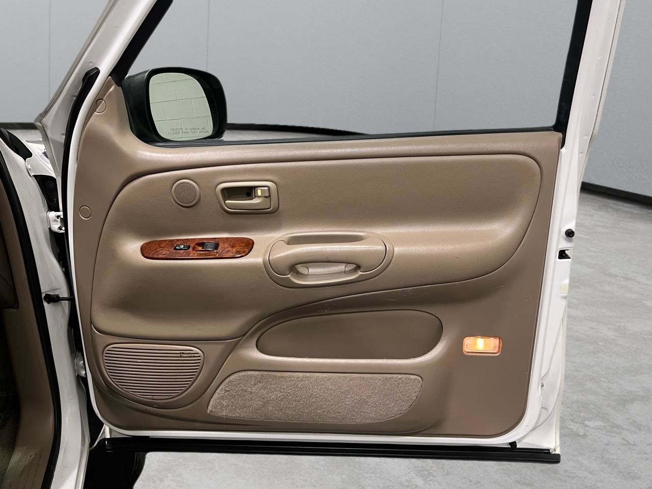 Used 2002 Toyota Tundra Limited image 20