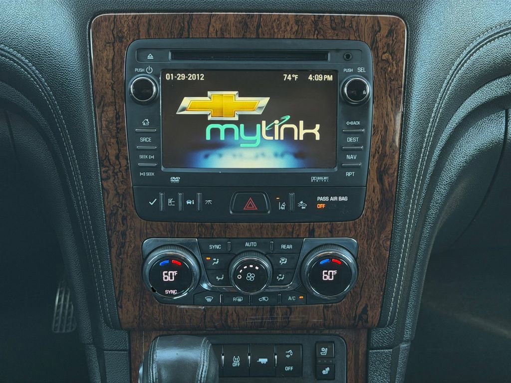 Used 2014 Chevrolet Traverse LTZ image 16