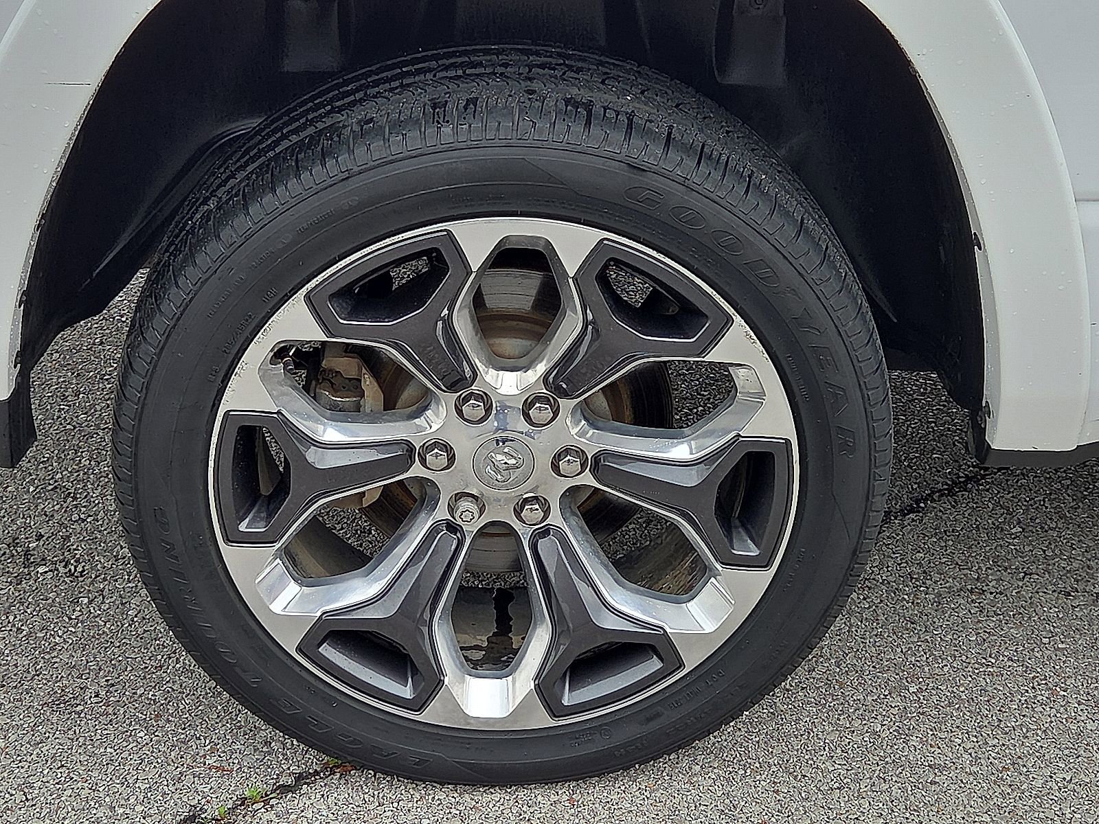 Used 2019 RAM 1500 Limited image 7
