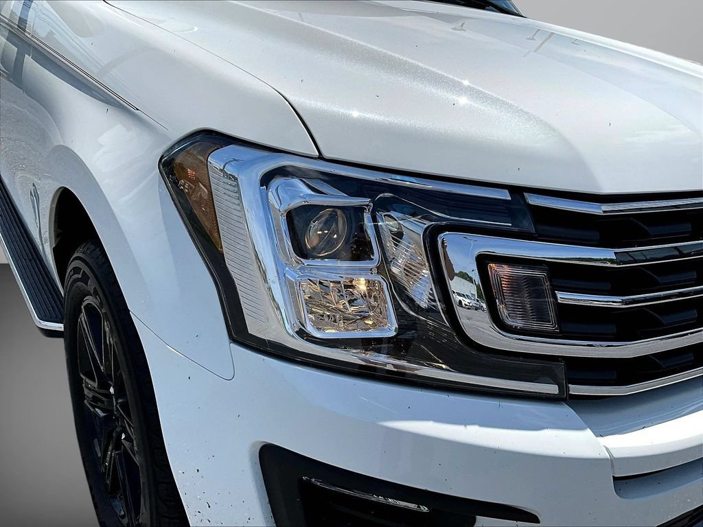 Used 2021 Ford Expedition XLT AWD/4WD image 31
