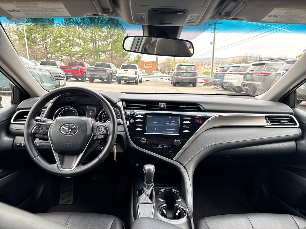 Used 2018 Toyota Camry SE image 12