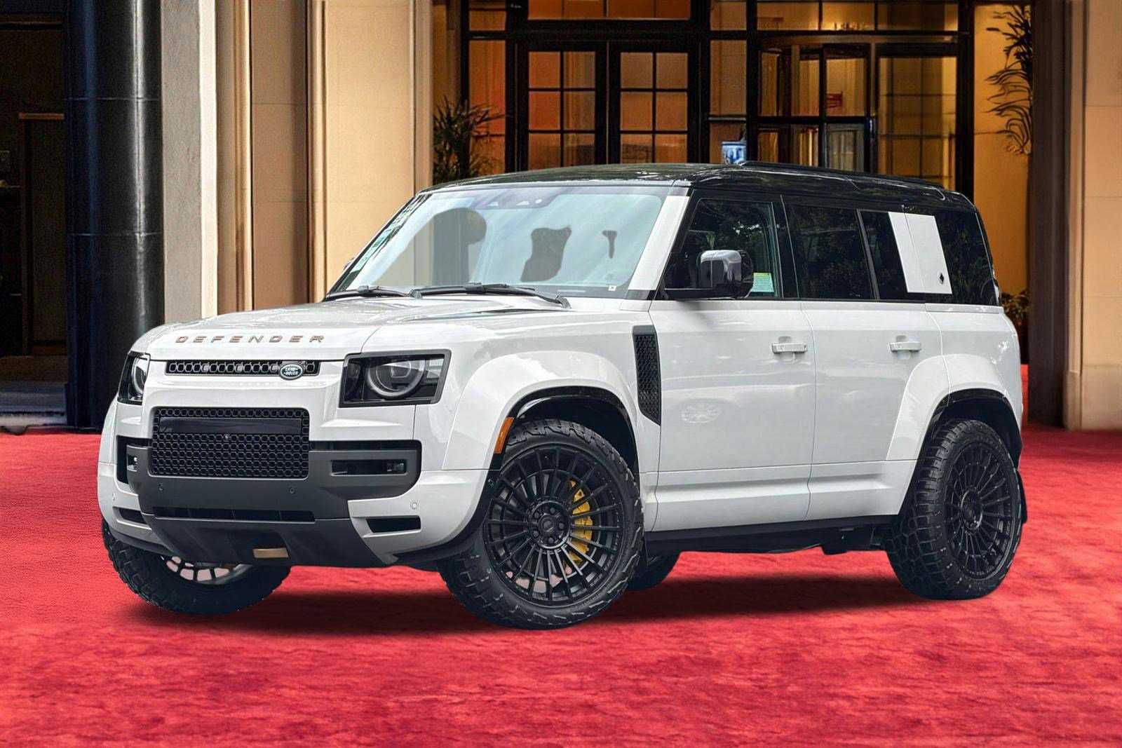 New 2026 Land Rover Defender 110 OCTA AWD/4WD image 1