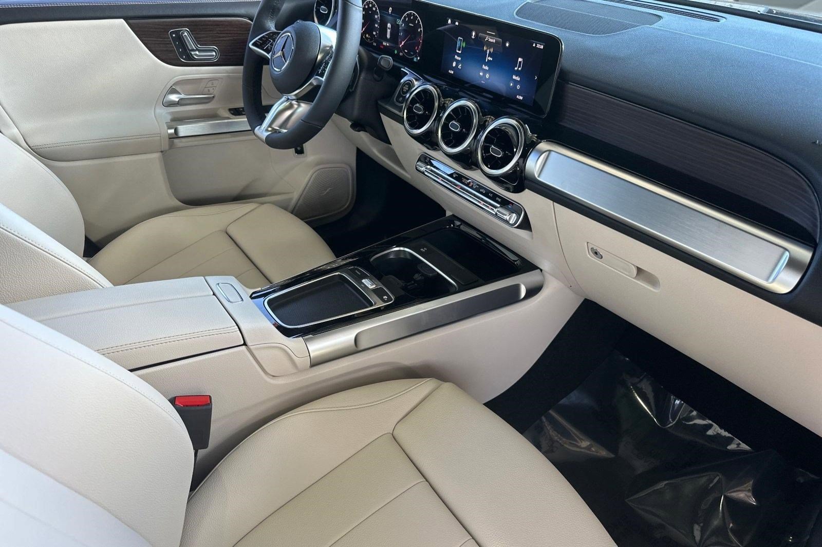 New 2026 Mercedes-Benz GLB 250 image 26