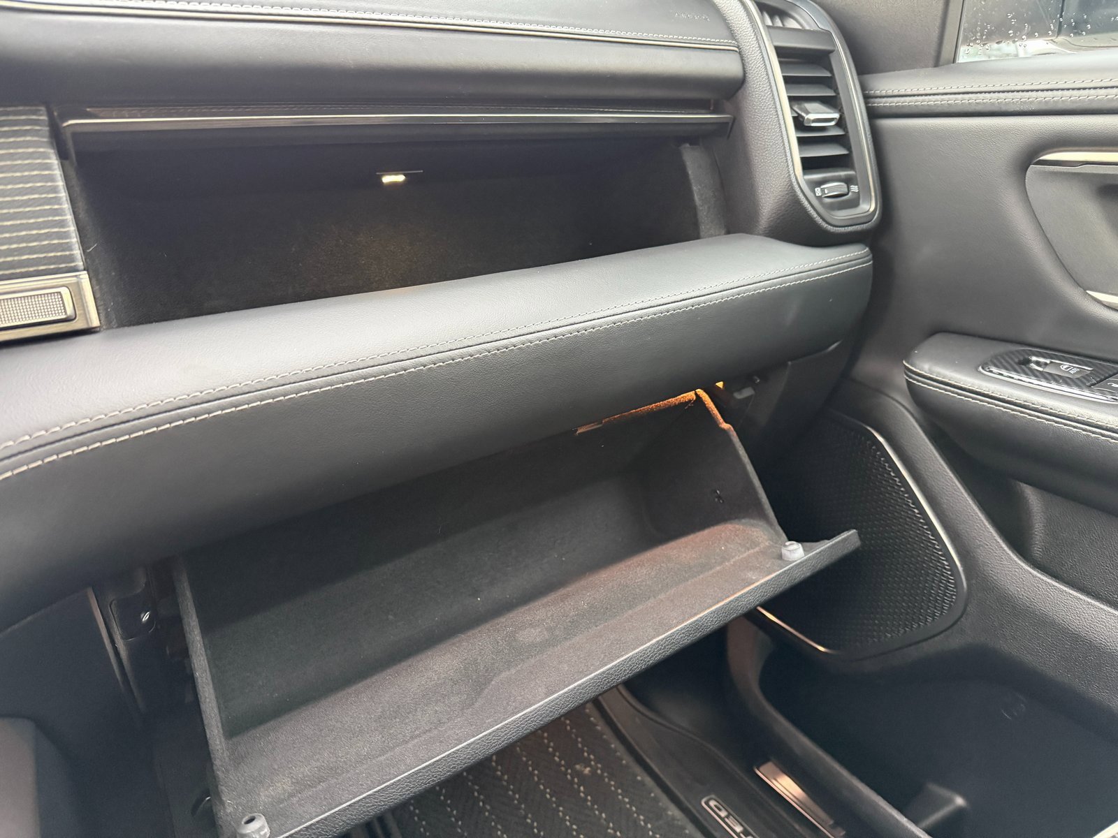 Used 2020 RAM 1500 Limited w/ Advanced Safety Group image 13