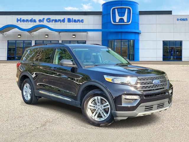 Used 2023 Ford Explorer XLT w/ Equipment Group 202A AWD/4WD image 1