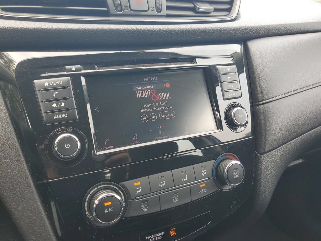 Used 2019 Nissan Rogue S FWD image 25