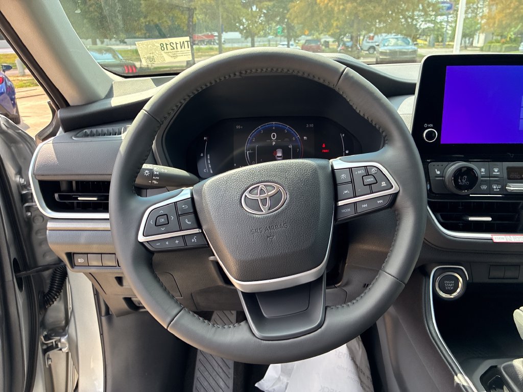 New 2026 Toyota Grand Highlander AWD image 21