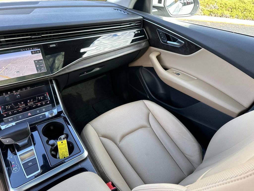Used 2019 Audi Q8 Premium Plus w/ Premium Plus image 31