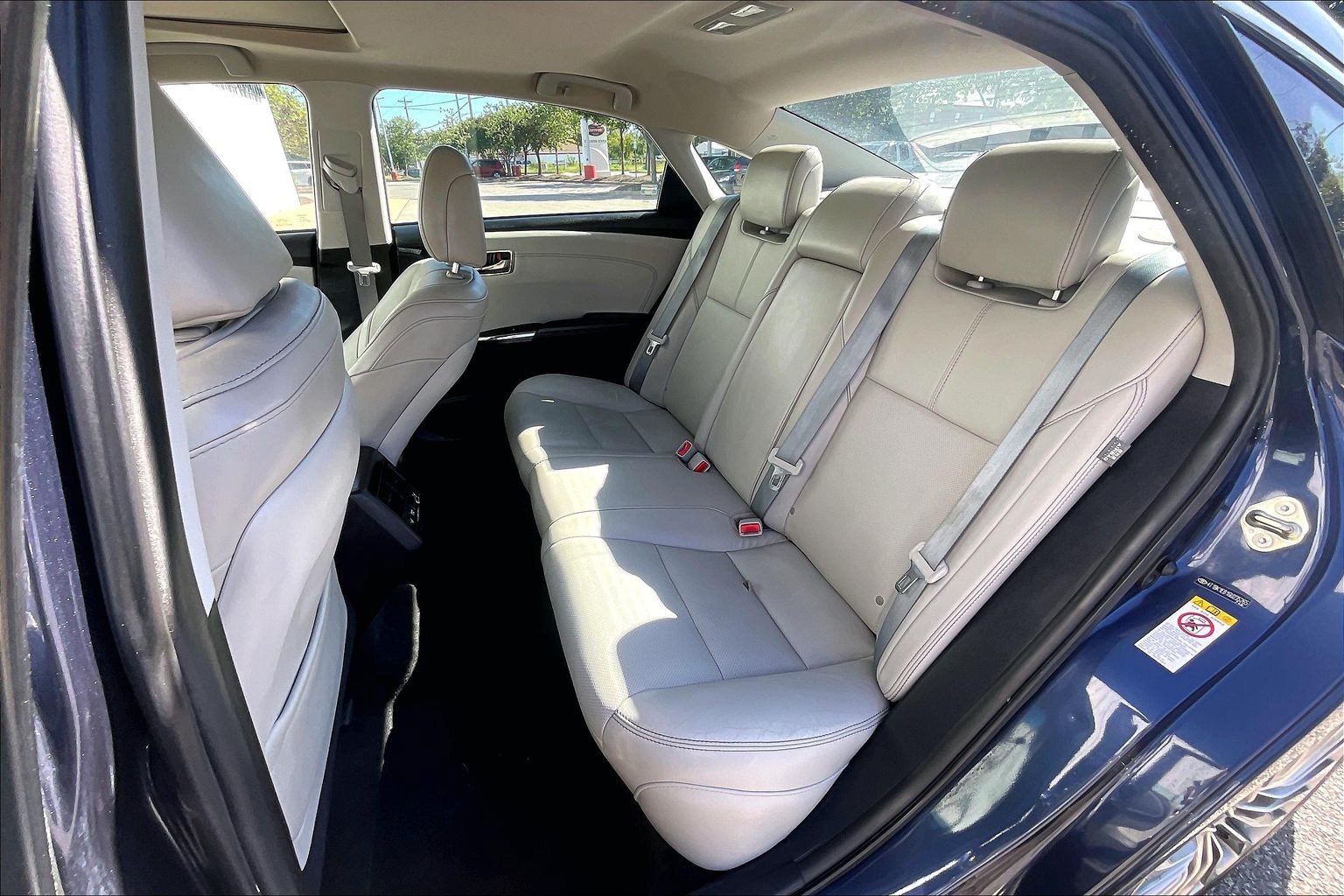Used 2016 Toyota Avalon Limited FWD image 30