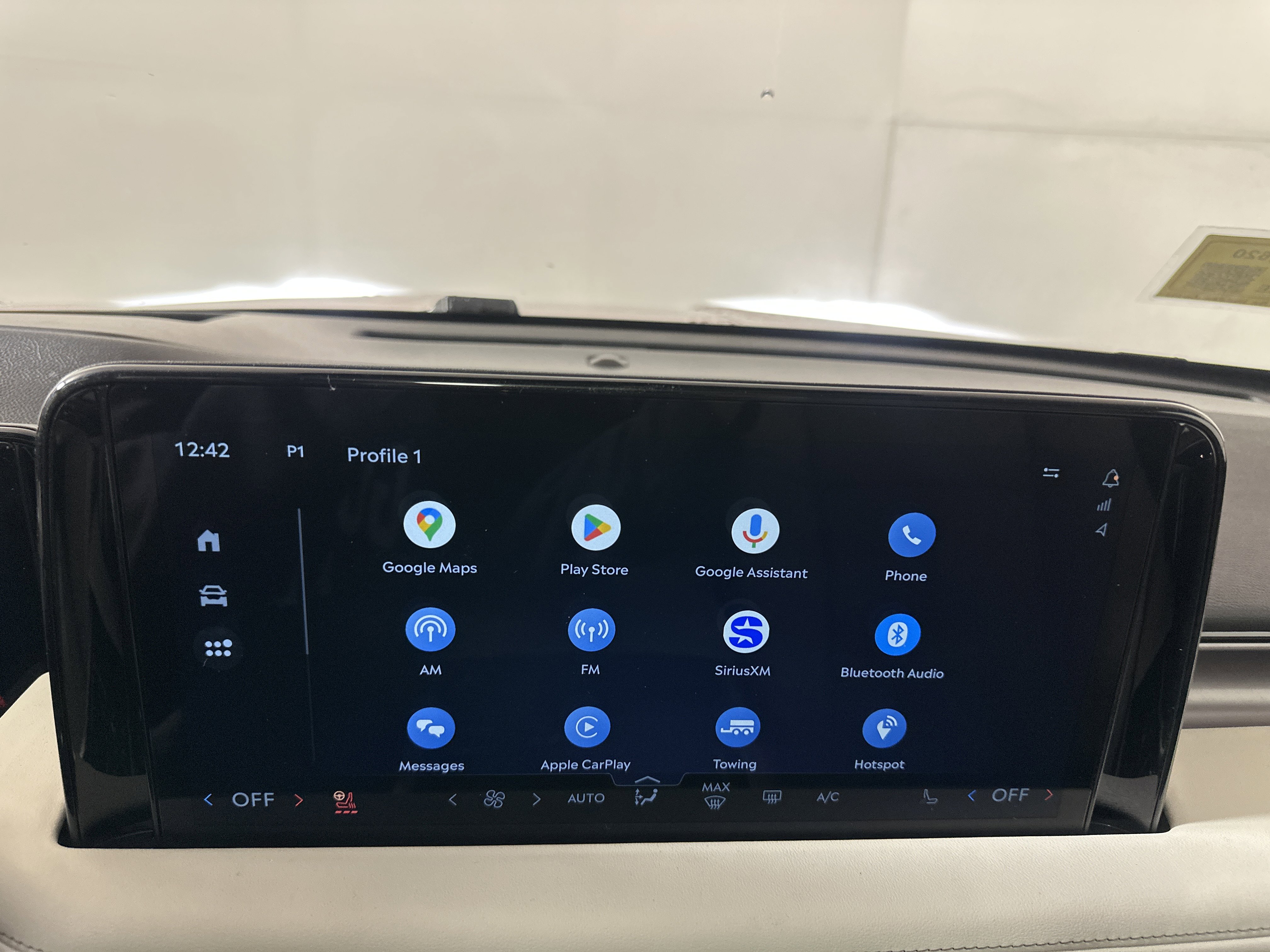 New 2025 Lincoln Aviator AWD w/ Equipment Group 101A image 15