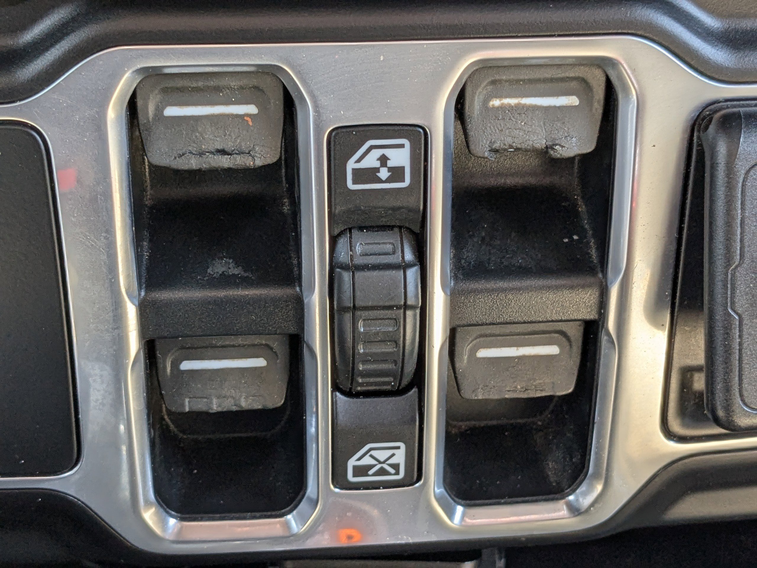 Used 2020 Jeep Gladiator Sport w/ Quick Order Package 24S image 23