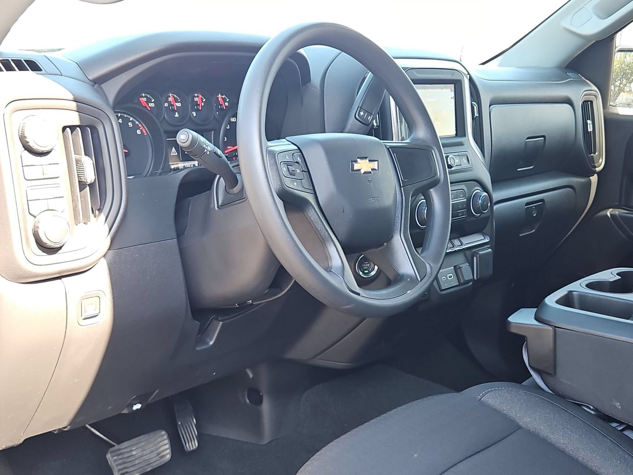 Certified 2025 Chevrolet Silverado 1500 Custom AWD/4WD image 10