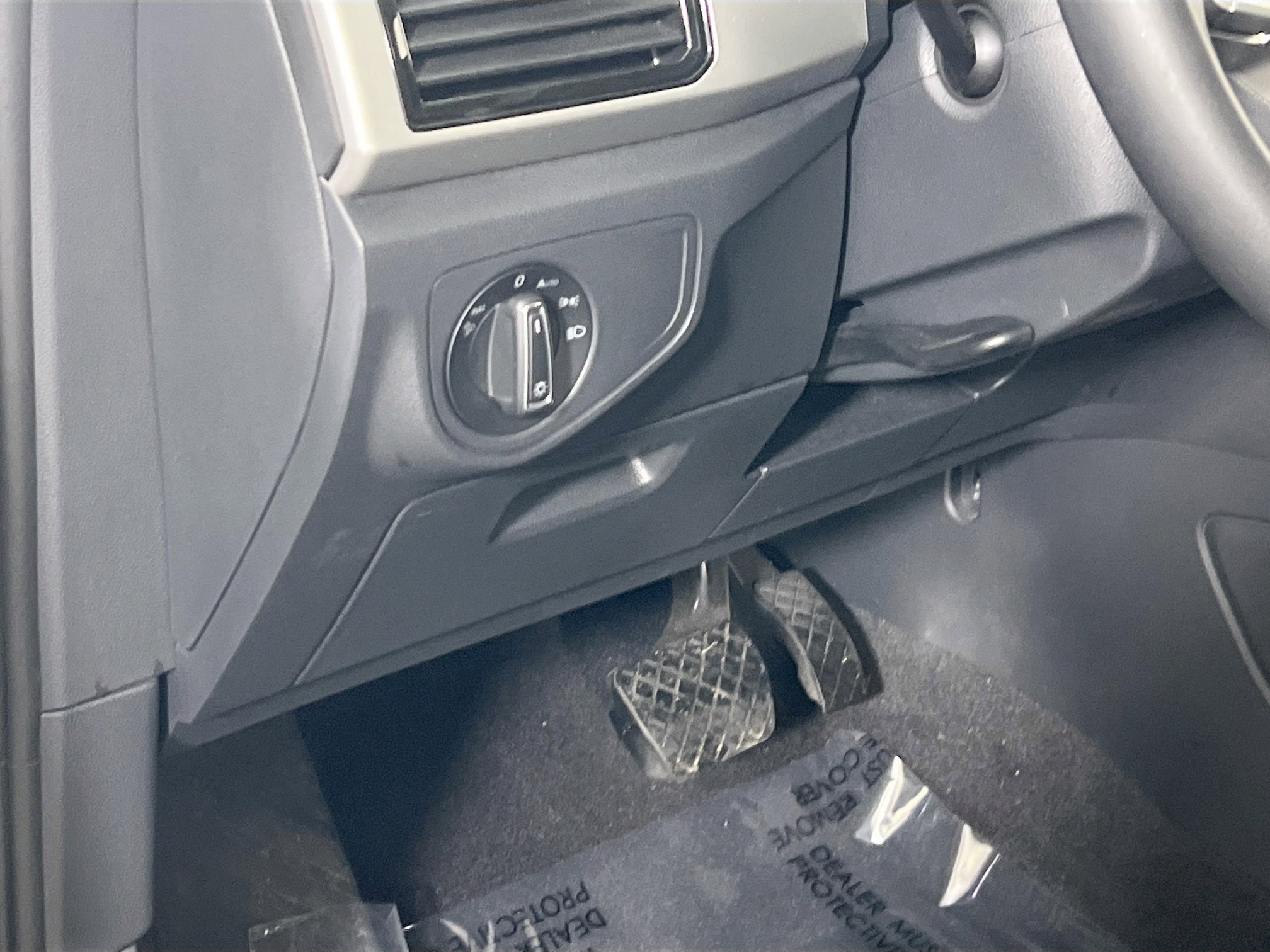 Used 2023 Volkswagen Atlas SE image 10