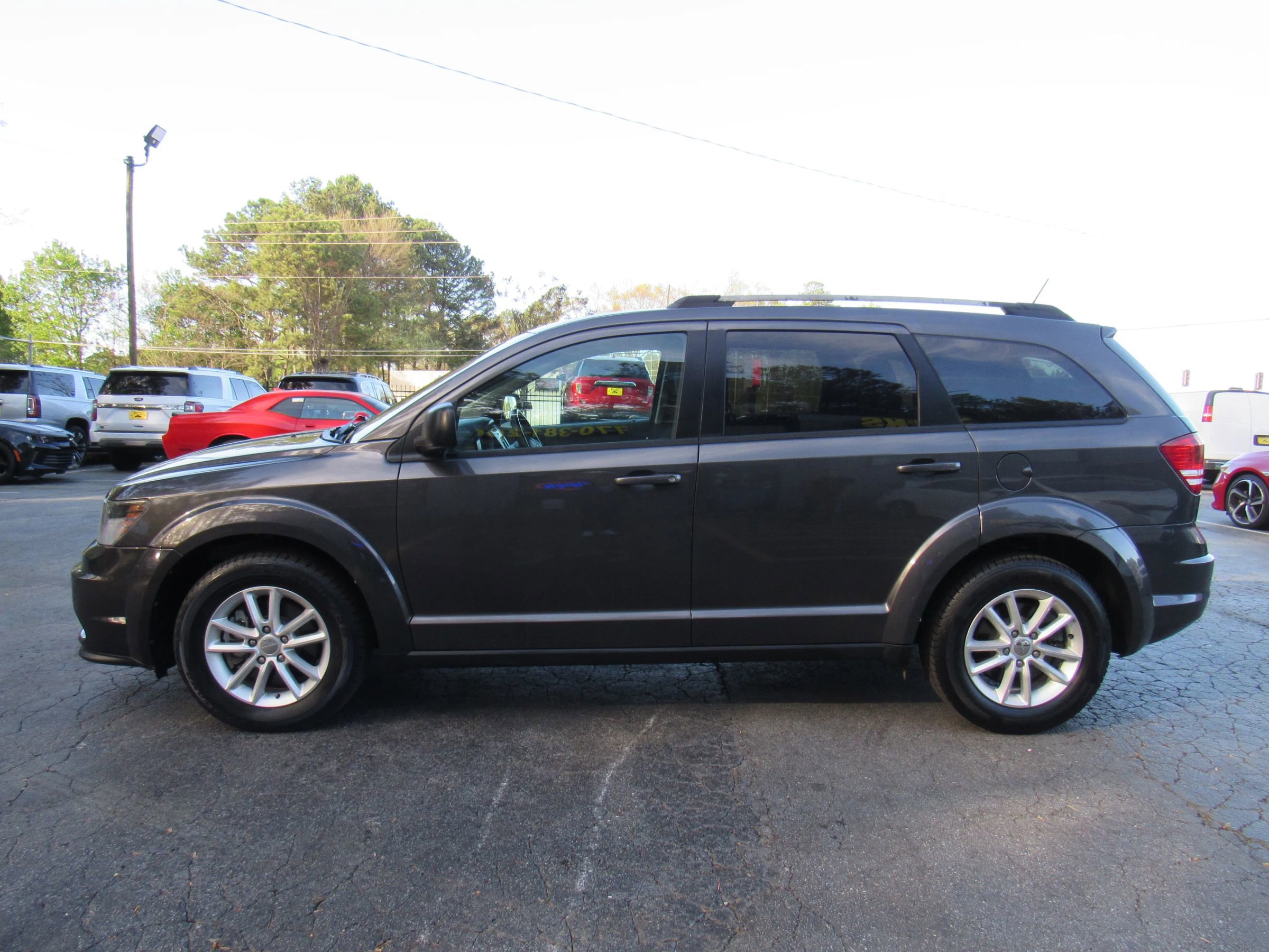 Used 2018 Dodge Journey SE w/ Popular Equipment Group image 3