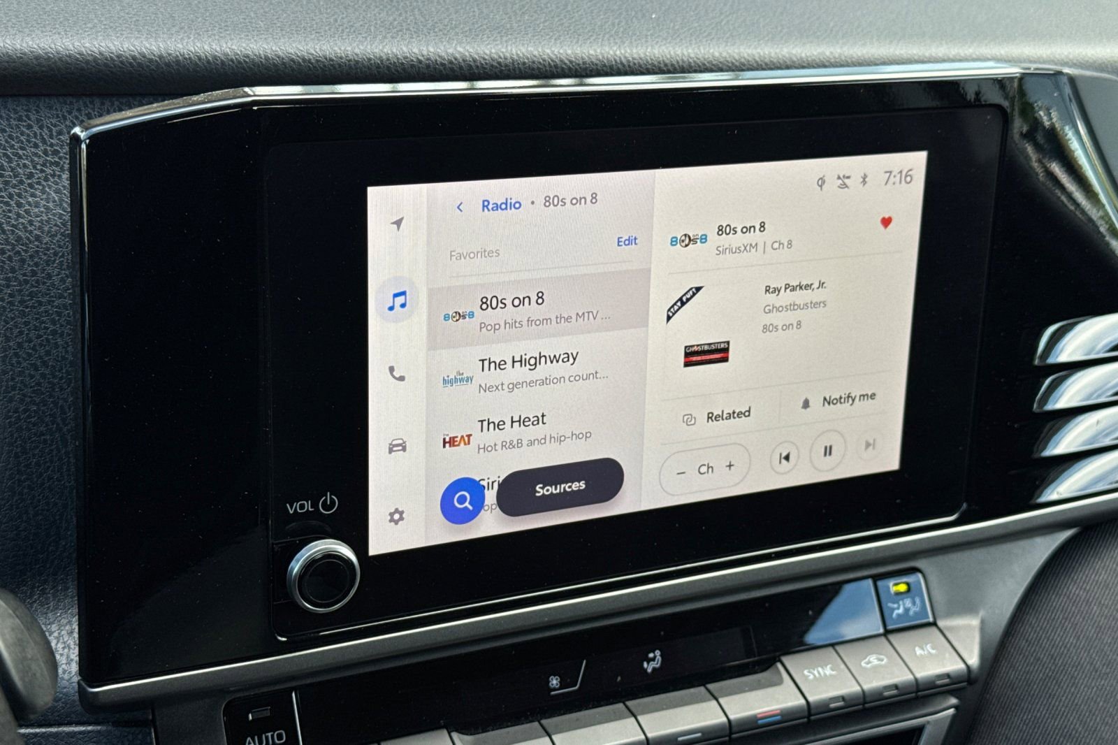 Used 2025 Toyota Camry LE image 18