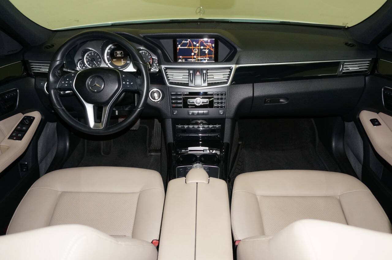 Used 2012 Mercedes-Benz E 350 Sedan image 39
