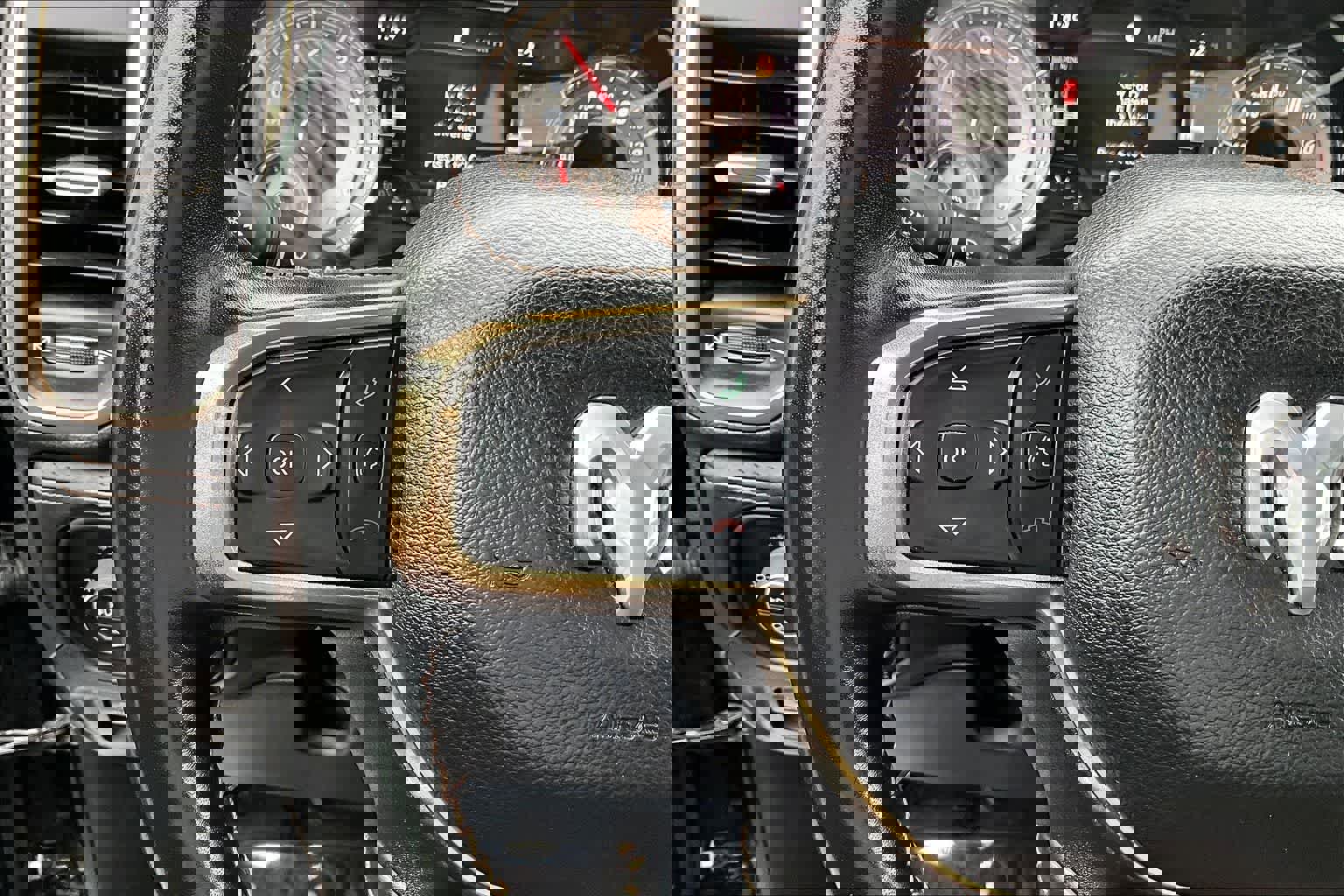 Used 2022 RAM 1500 Limited w/ Body-Colour Bumper Group image 25