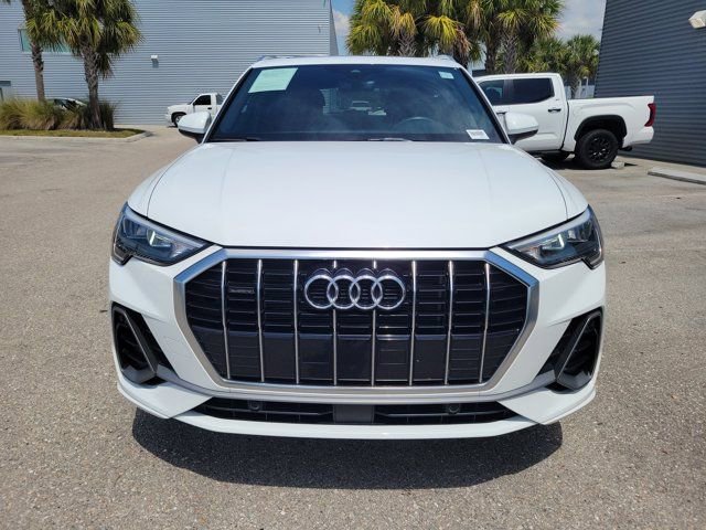 Used 2022 Audi Q3 2.0T Premium image 3