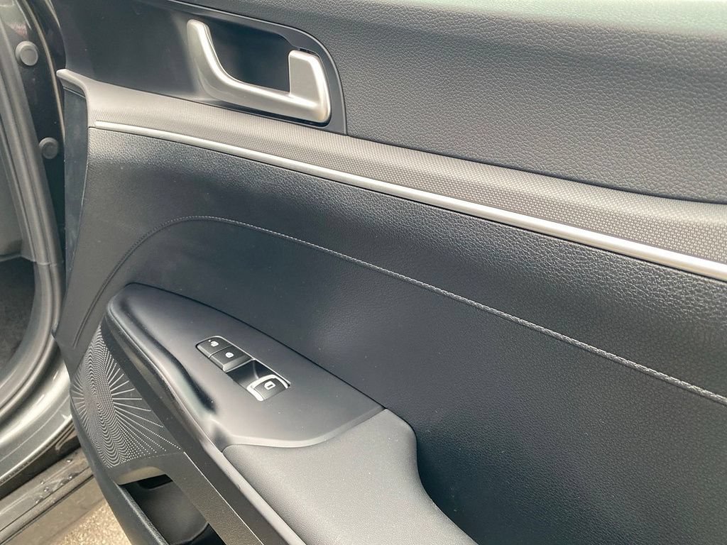 New 2026 Kia K5 LXS FWD image 25