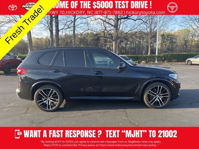 Used 2021 BMW X5 xDrive40i w/ M Sport Package image 3