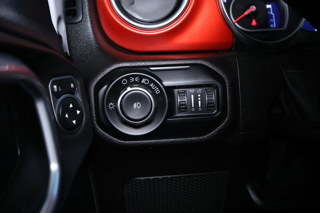 Used 2019 Jeep Wrangler Unlimited Rubicon image 24