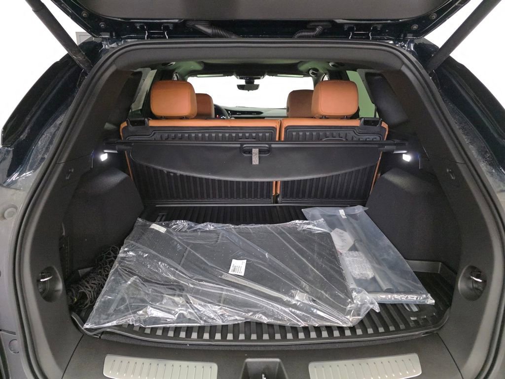 Used 2026 Cadillac XT5 Premium Luxury w/ Driver Assist Package image 22