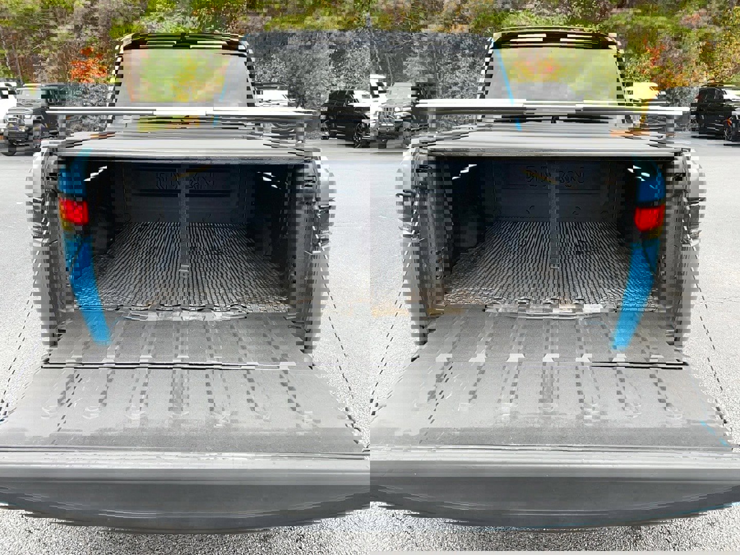 Used 2024 Rivian R1T Adventure image 28