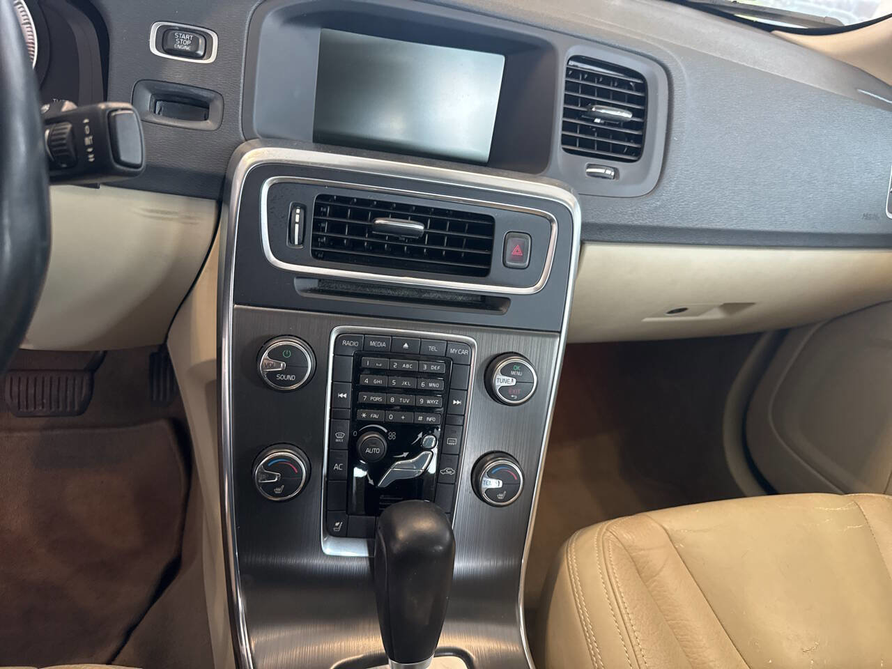 Used 2012 Volvo S60 T5 w/ Climate Pkg image 27