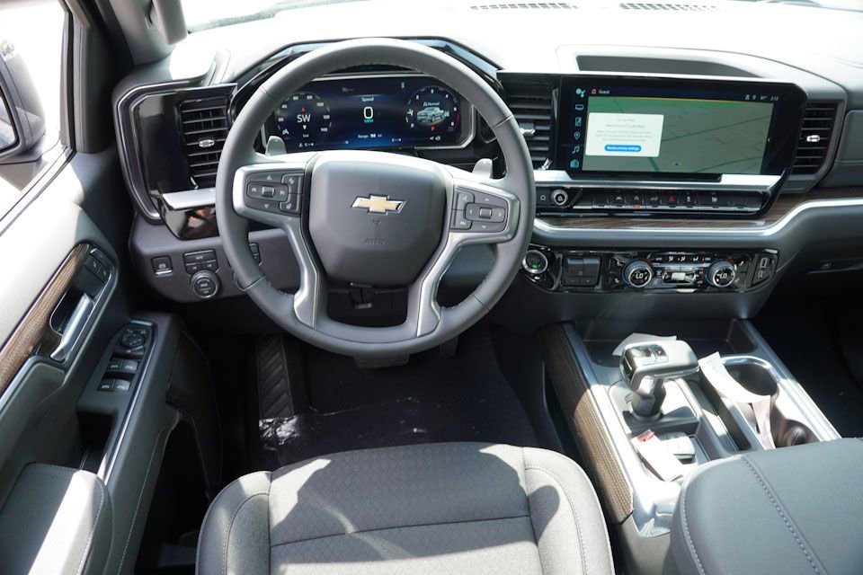 New 2026 Chevrolet Silverado 1500 LT w/ Convenience Package II image 12