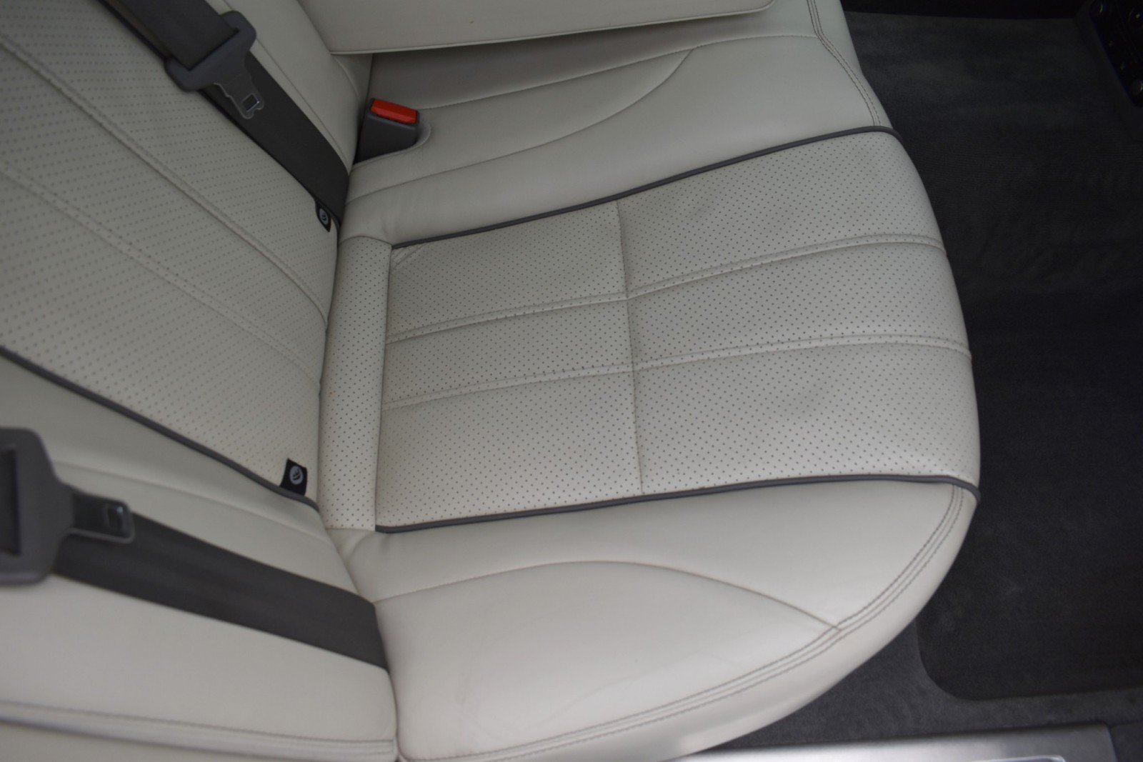 Used 2011 Jaguar XJ L RWD image 43