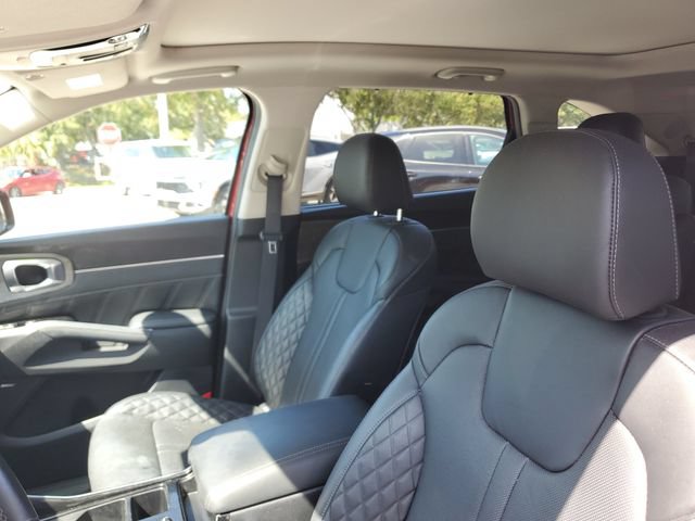 Certified 2023 Kia Sorento SX Prestige AWD/4WD image 16