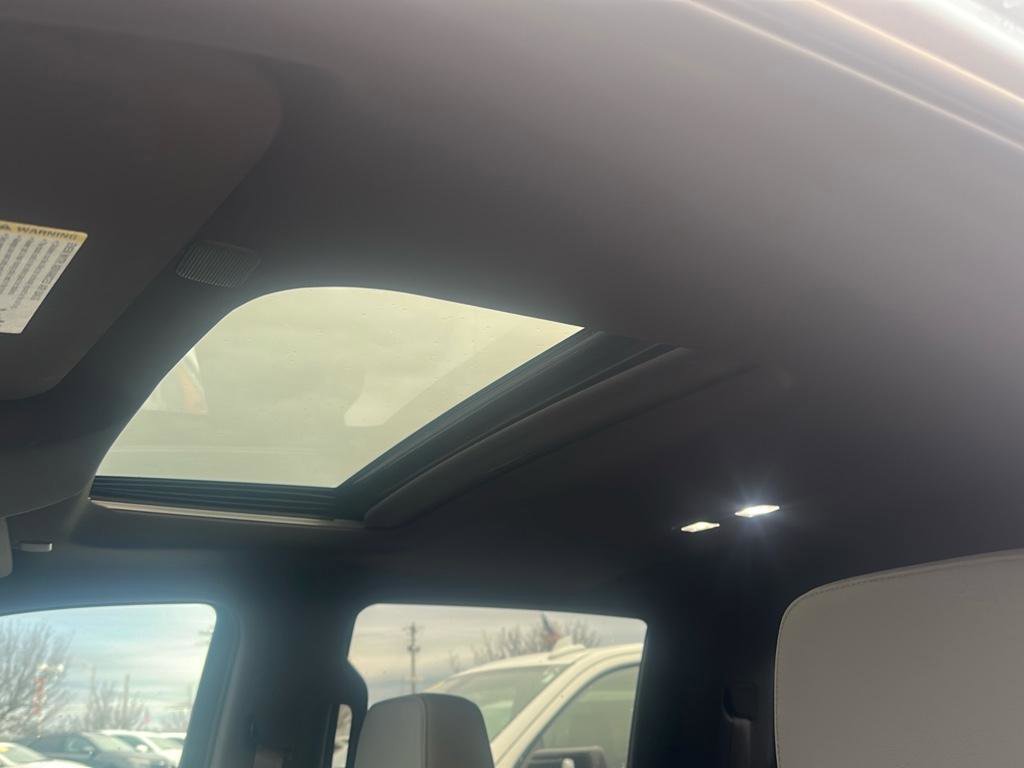 Used 2021 GMC Sierra 1500 SLT w/ SLT Premium Plus Package image 22