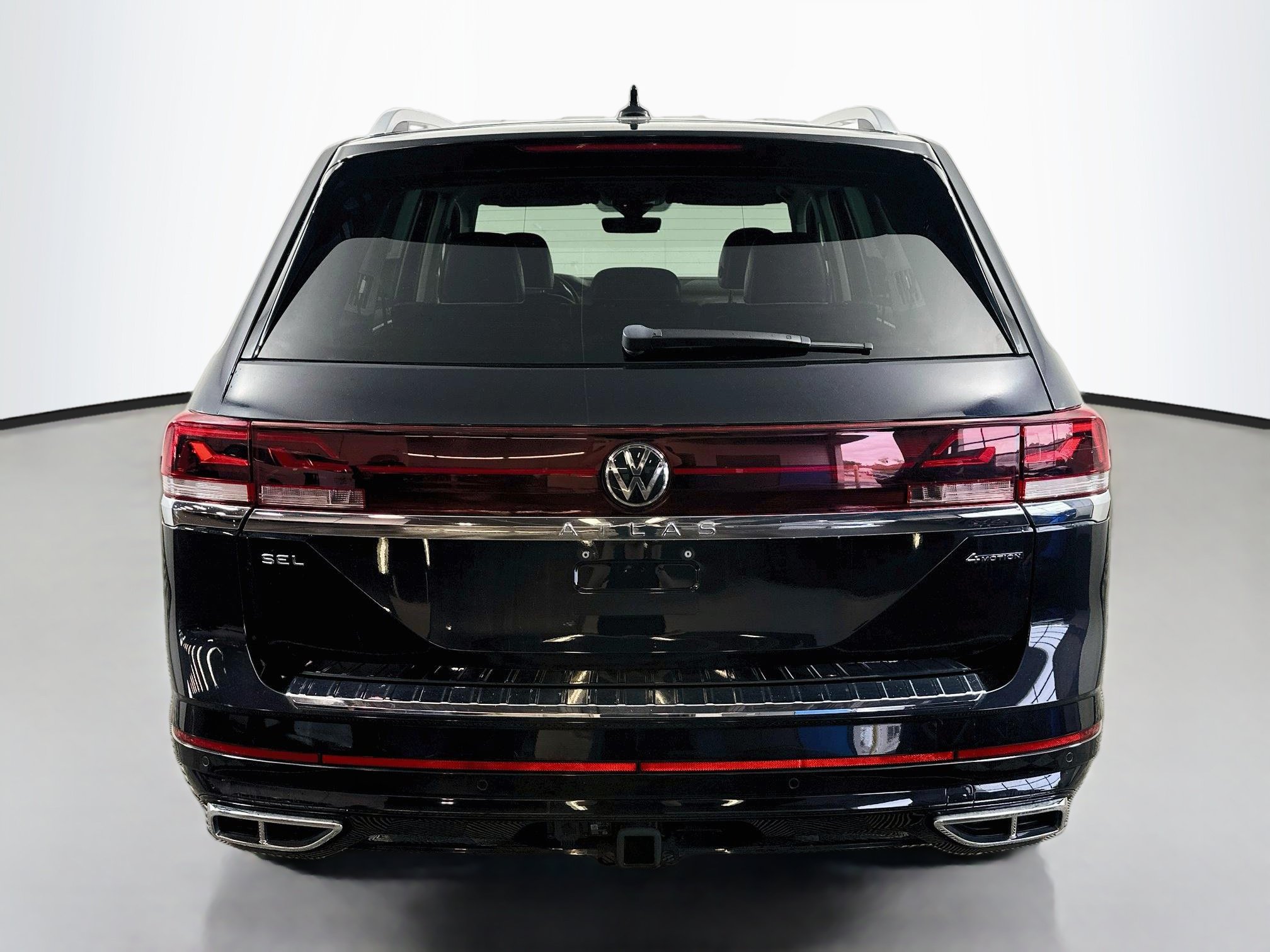 Used 2024 Volkswagen Atlas SEL Premium R-Line AWD/4WD image 6