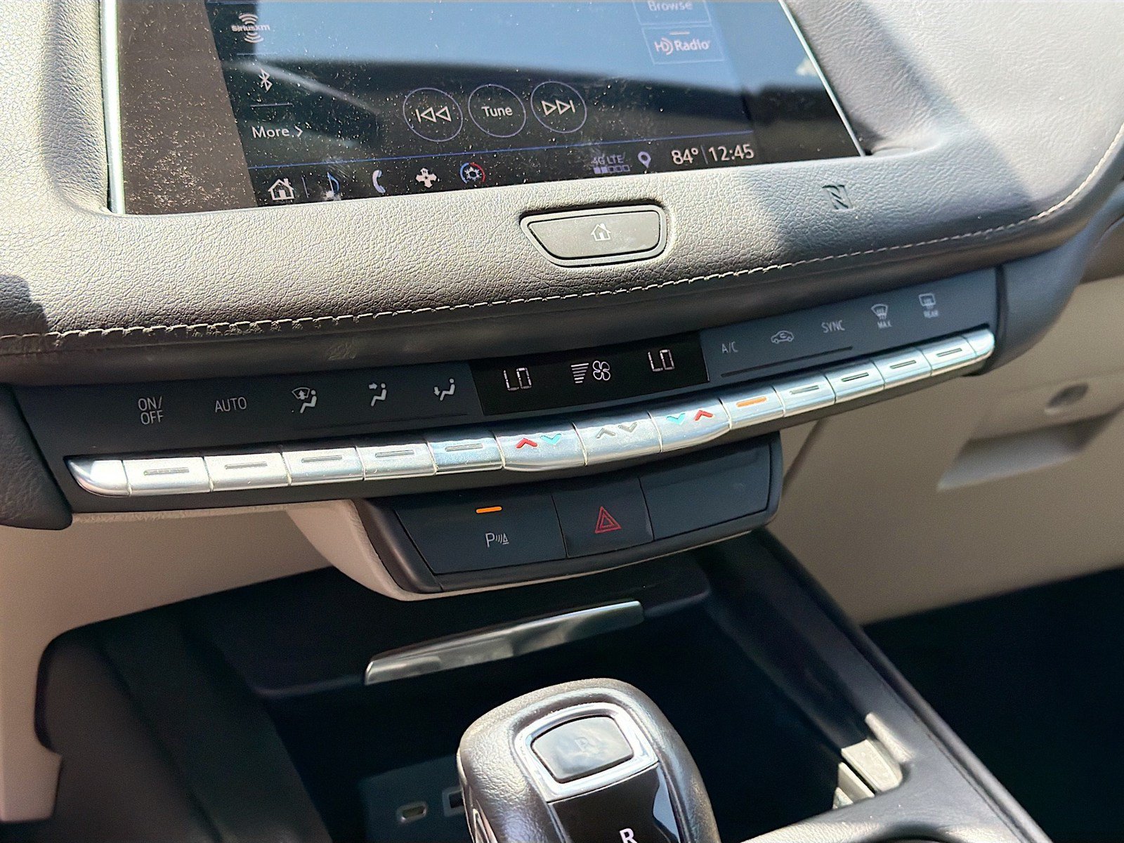 Used 2019 Cadillac XT4 Premium Luxury AWD/4WD image 11