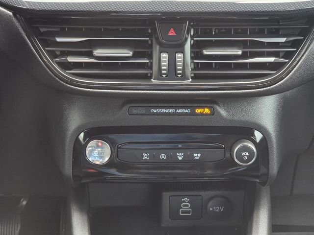 Used 2025 Ford Escape ST-Line w/ Tech Pack #1 FWD image 17