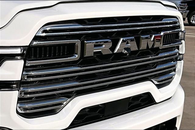 New 2026 RAM 3500 Laramie w/ Max Tow Package image 31