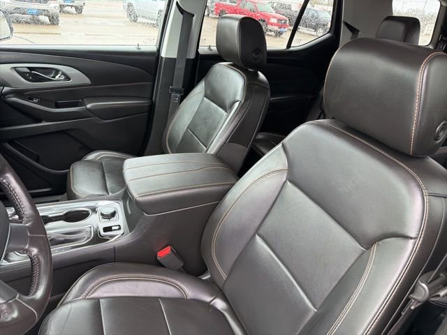 Used 2020 Chevrolet Traverse LT w/ Driver Confidence II Package AWD/4WD image 11